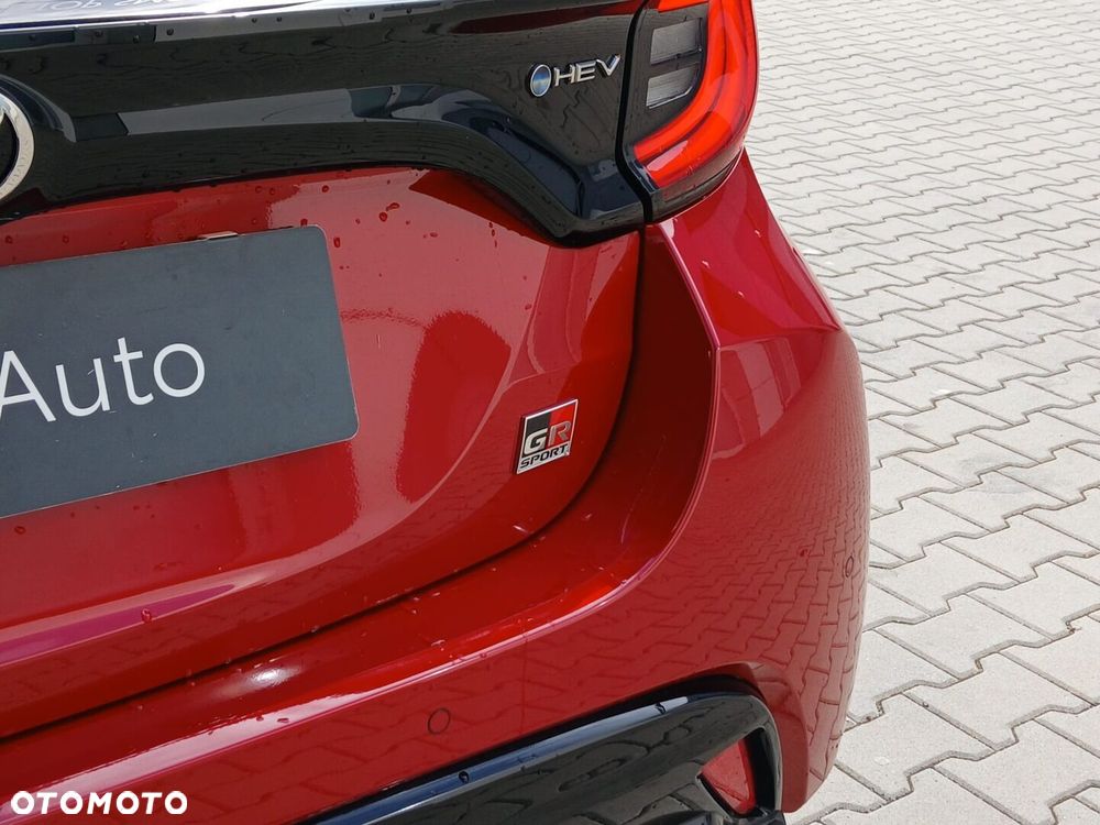 Toyota Yaris Hybrid 1.5 GR Sport - 39