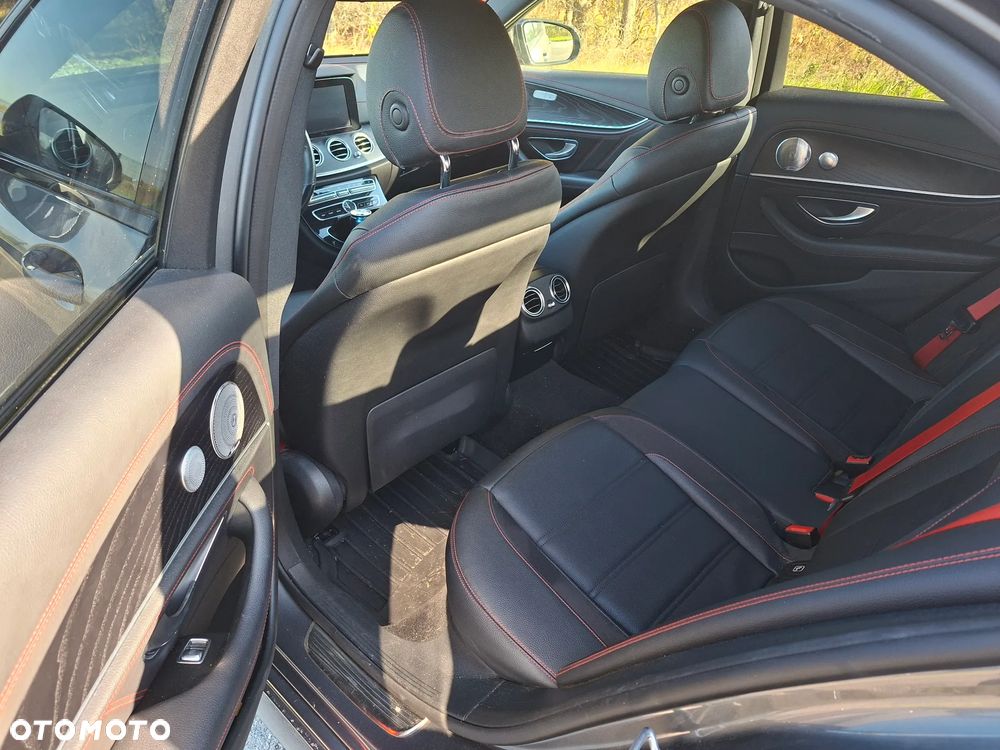 Mercedes-Benz Klasa E 43 AMG 4-Matic - 10