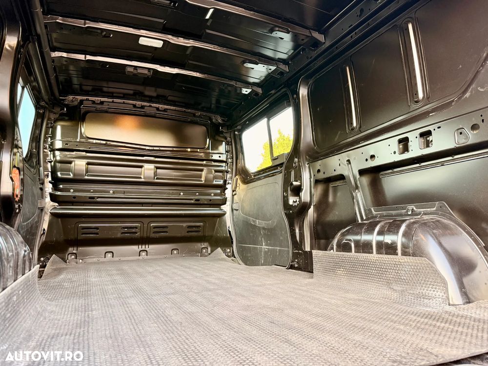 Renault Trafic L2H1 - 21