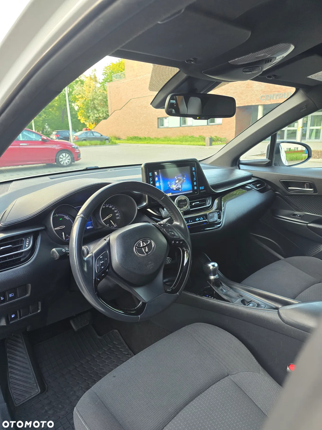 Toyota C-HR - 10