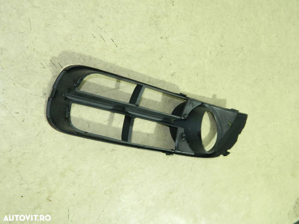 Grila proiector partea dreapta, Skoda Fabia 2  /  Roomster, 2007, 2008, 2009, 2010, , 5J0853666 - 5