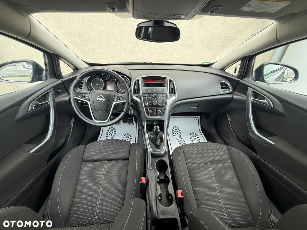 Opel Astra 1.4 Turbo - 2