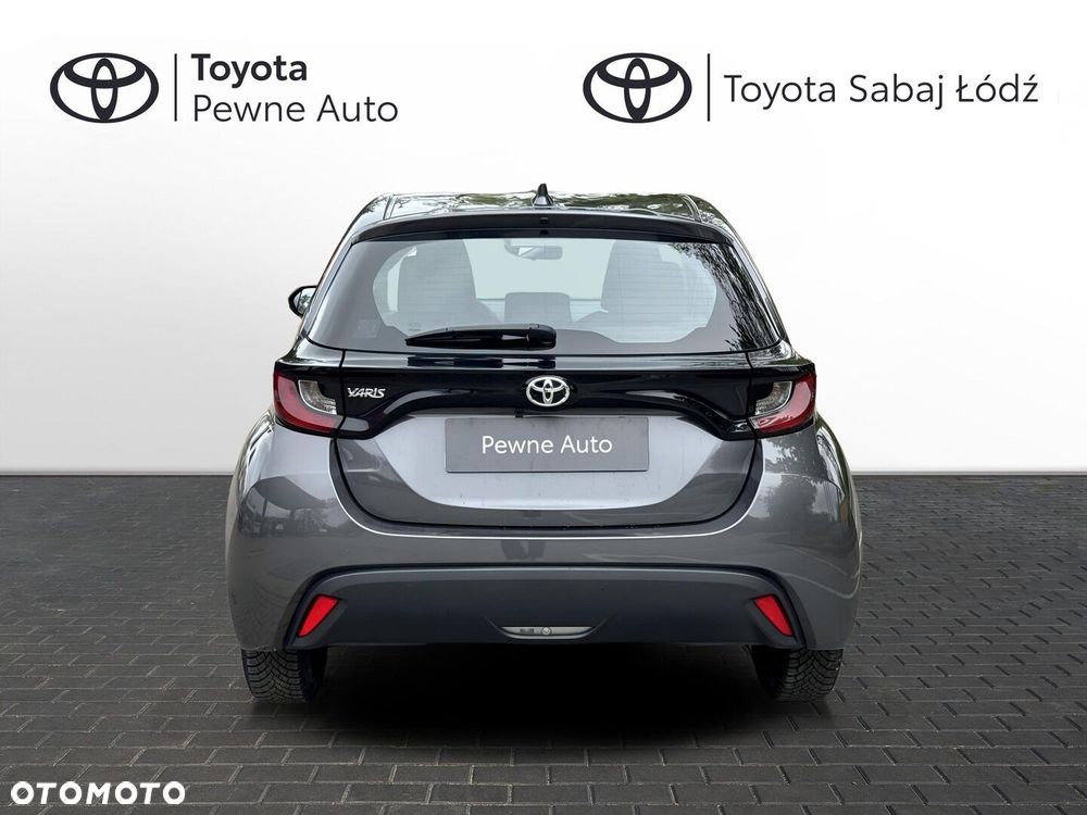Toyota Yaris - 4