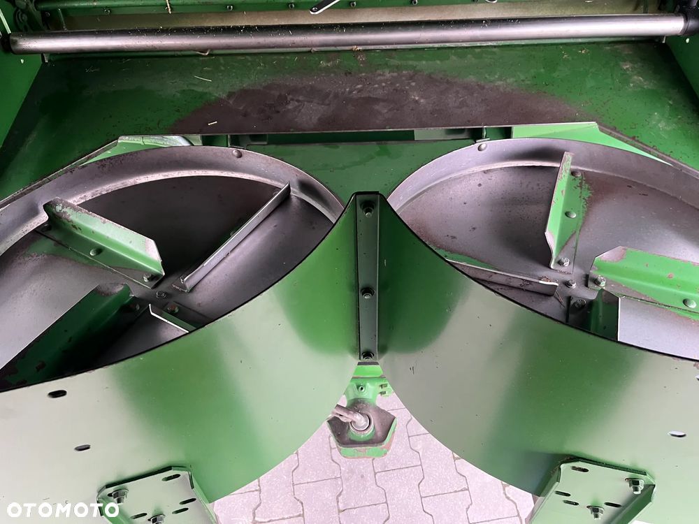 John Deere 2256 - 13