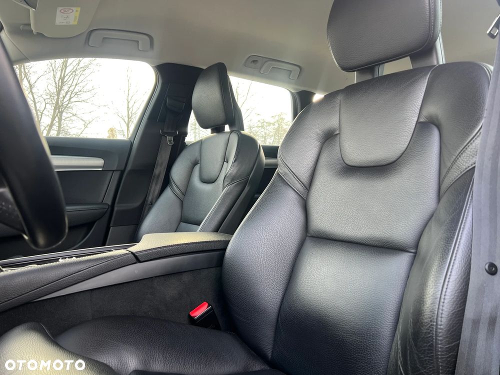 Volvo V90 D4 Momentum - 10