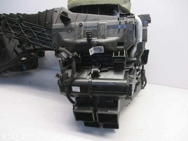 TOURAN I 1T NAGRZEWNICA WODY KLIMATYZACJI EU - 6