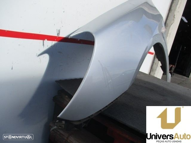 GUARDA-LAMAS FRONTAL ESQUERDO PEUGEOT 307 CC 2004 - - 3