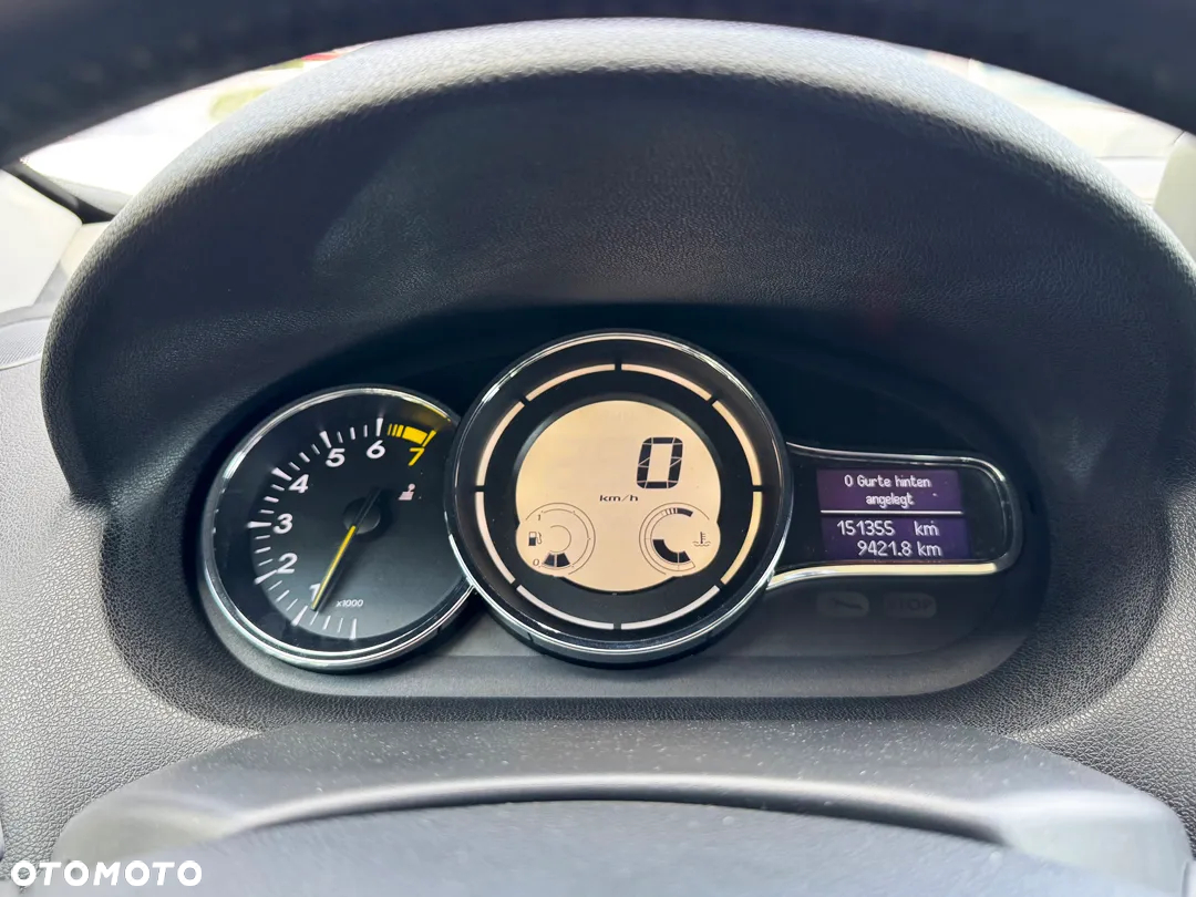 Renault Megane - 23