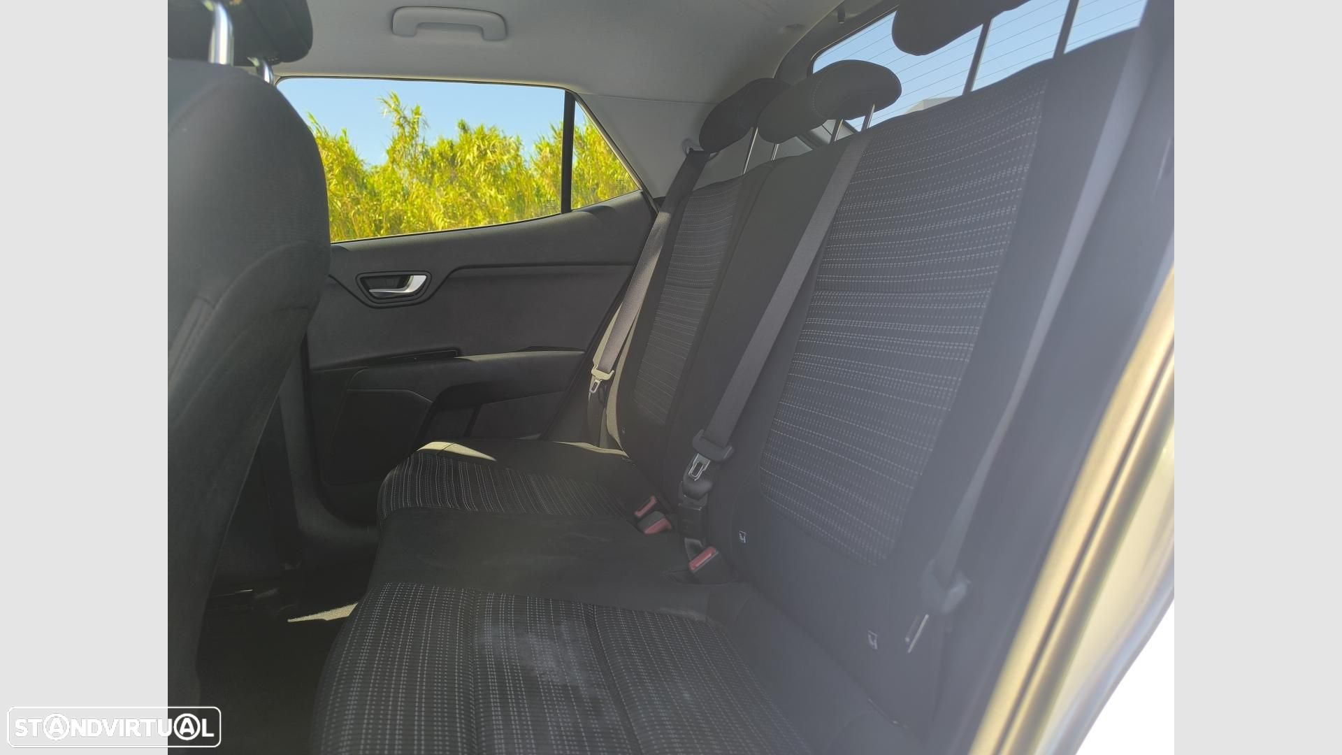 Kia Stonic 1.0 T-GDI Drive - 10