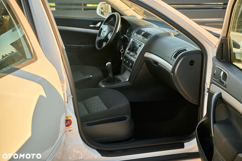 Skoda Octavia 1.6 TDI DPF Elegance - 28