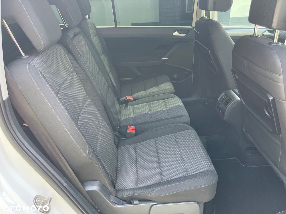 Volkswagen Touran 2.0 TDI BMT Comfortline Plus DSG - 22
