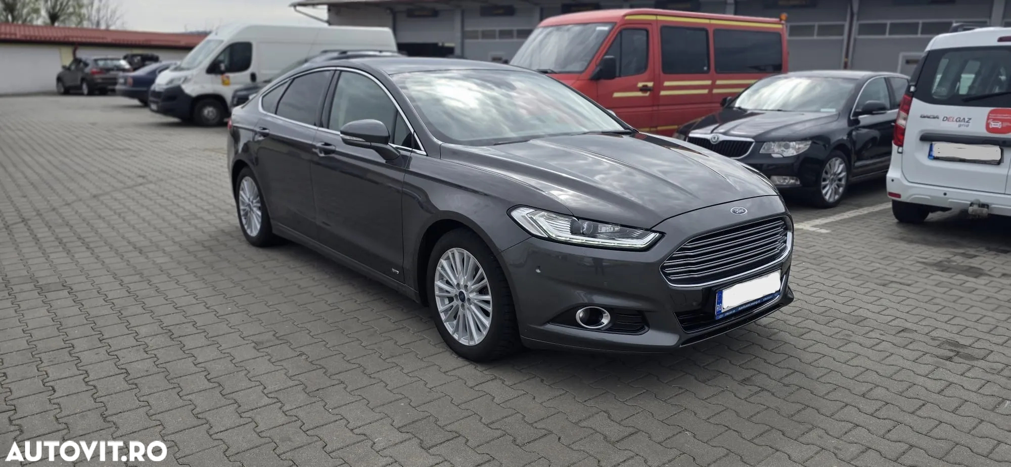 Ford Mondeo 2.0 TDCi Powershift AWD Titanium - 2
