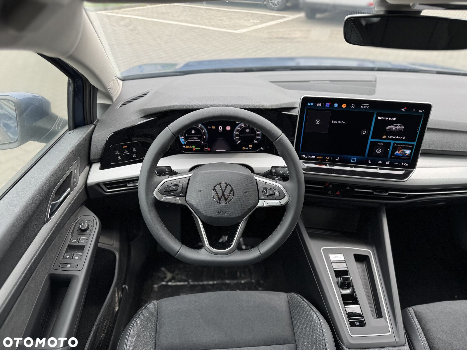 Volkswagen Golf - 9