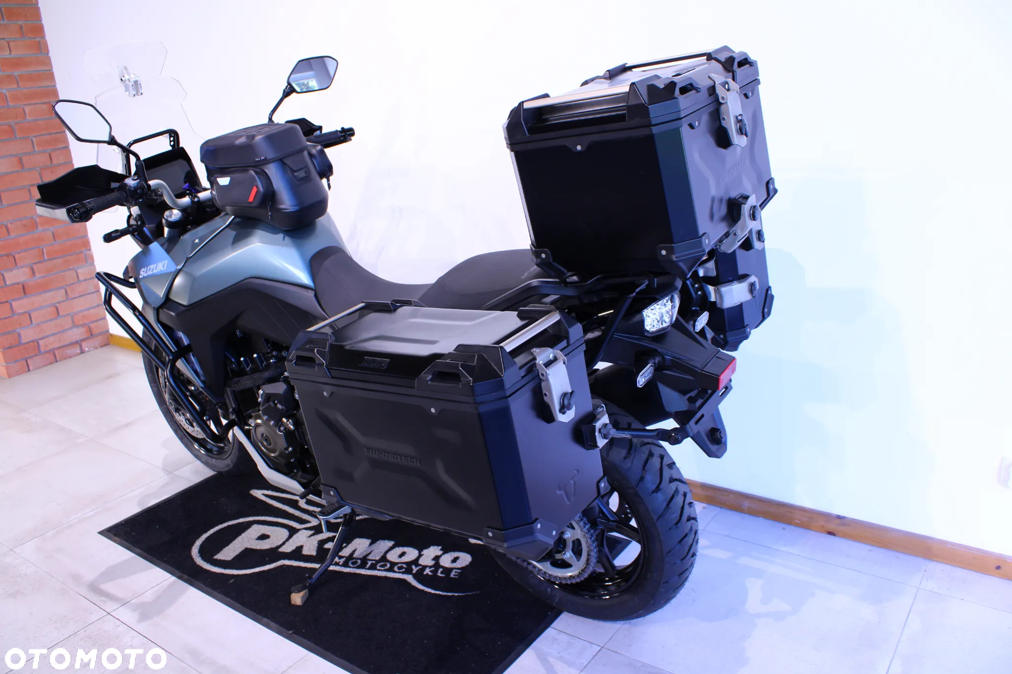 Suzuki DL - 6