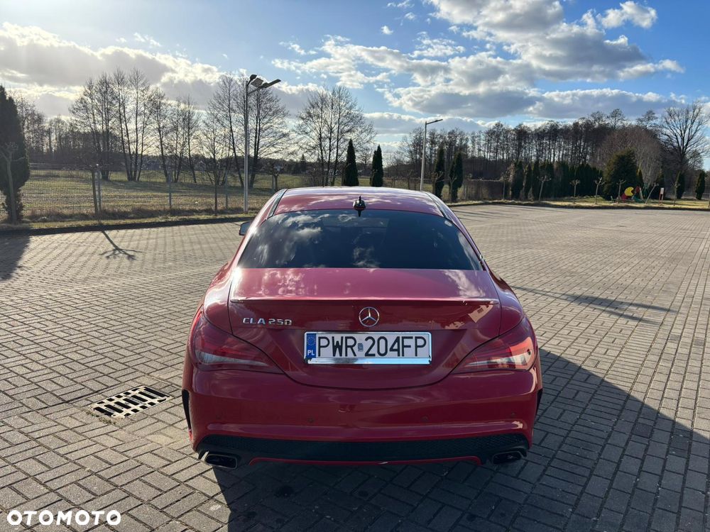 Mercedes-Benz CLA 250 7G-DCT - 8