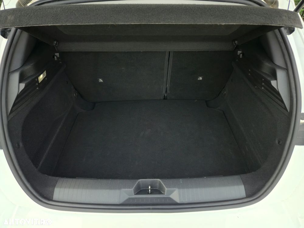 Opel Astra 1.2 Turbo Automatik Edition - 33