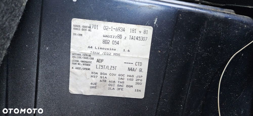 AUDI A4 B5 1.6 ADP 94- 99 - BLOTNIK PRZÓD PRAWY LZ5T - 24