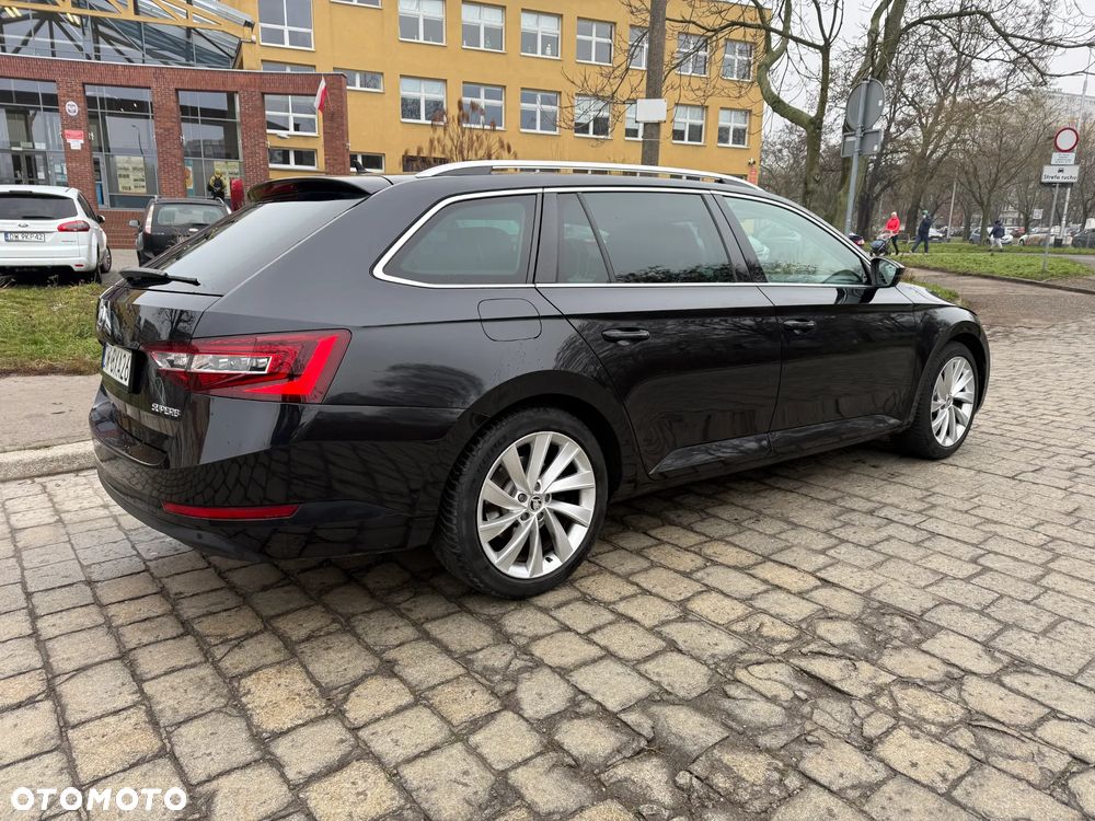 Skoda Superb 1.8 TSI Ambition DSG - 5