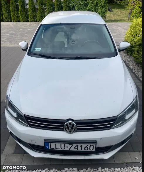 Volkswagen Jetta 2.0 TDI Highline DSG - 1