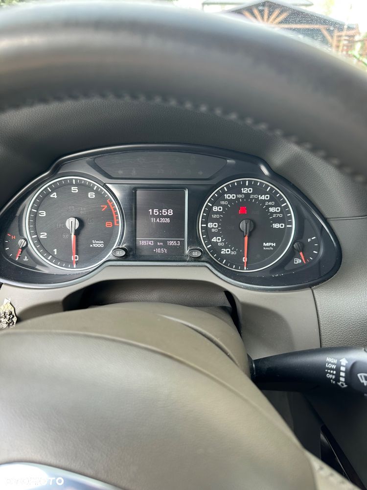 Audi Q5 3.2 FSI Quattro S tronic - 9