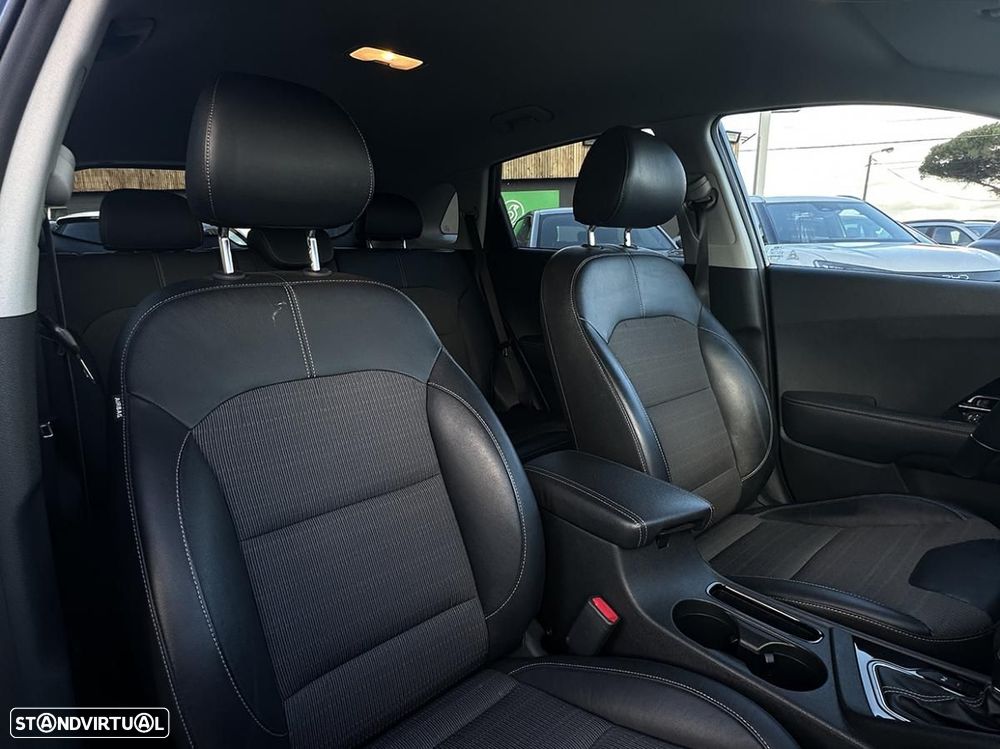 Kia Niro 1.6 GDi PHEV - 16