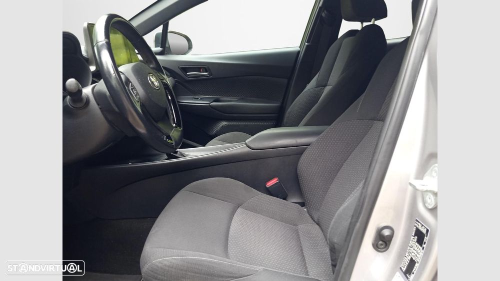 Toyota C-HR 1.8 HSD Comfort - 11