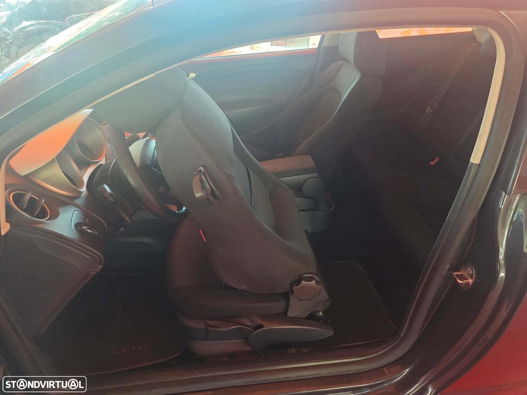 SEAT Ibiza SC 1.6 TDi Sport DPF - 16