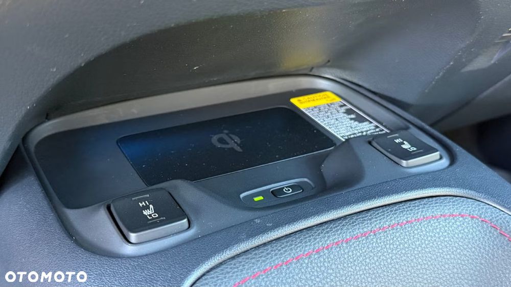 Toyota Corolla 2.0 Hybrid Executive - 19