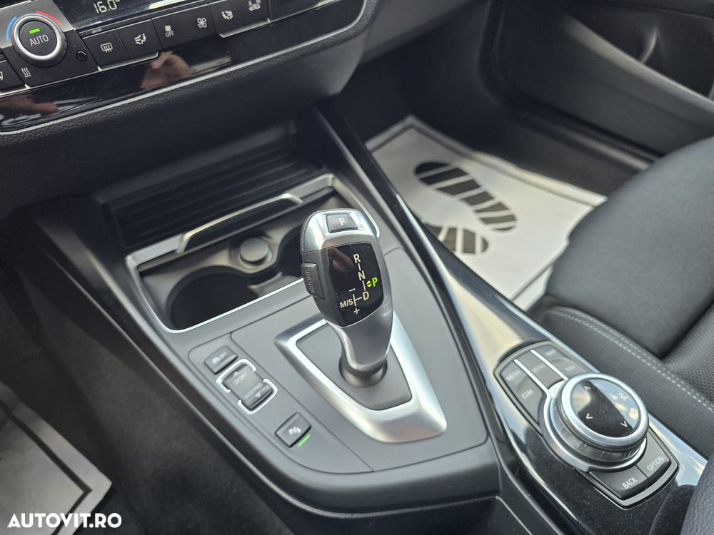 BMW Seria 1 - 24