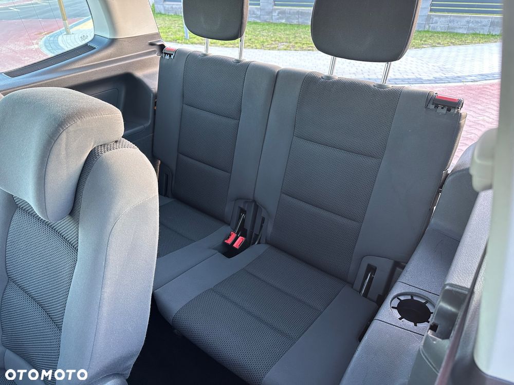 Volkswagen Touran 1.6 TDI DPF Trendline - 28
