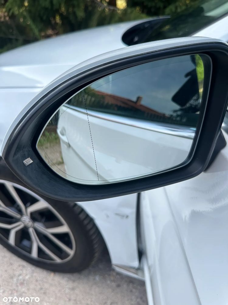 Volkswagen Passat 2.0 TDI SCR Trendline DSG - 33