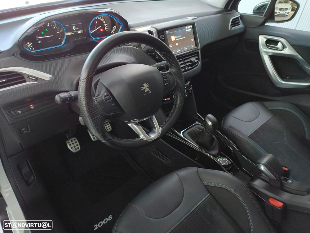 Peugeot 2008 1.2 PureTech Crossway - 16