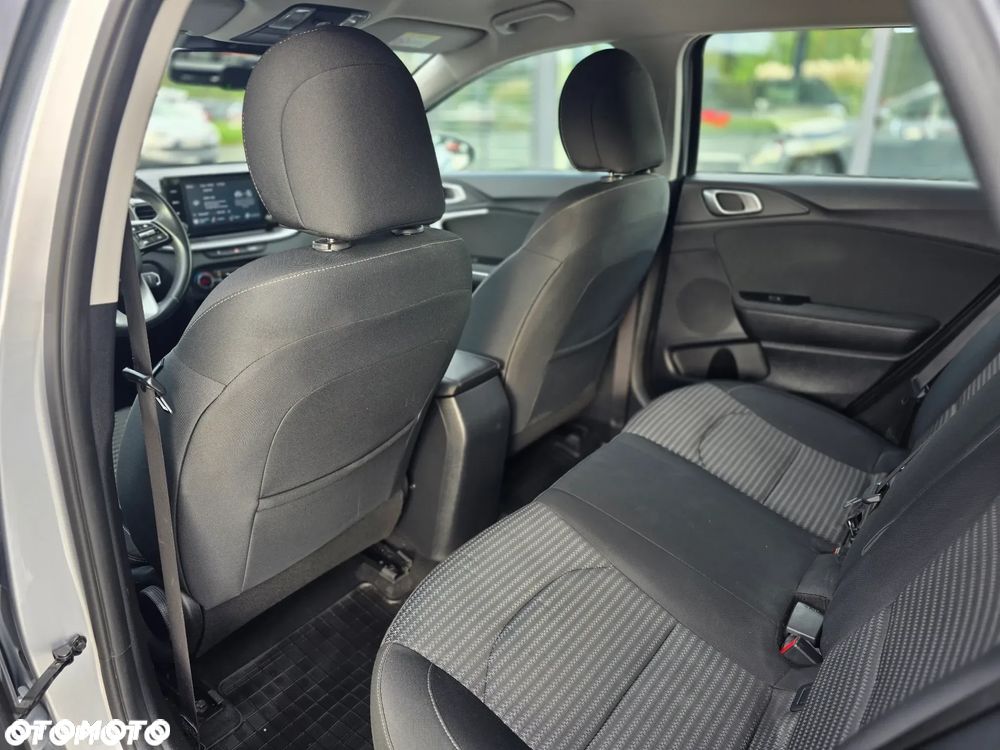 Kia Ceed 1.5 T-GDI L Business Line - 30