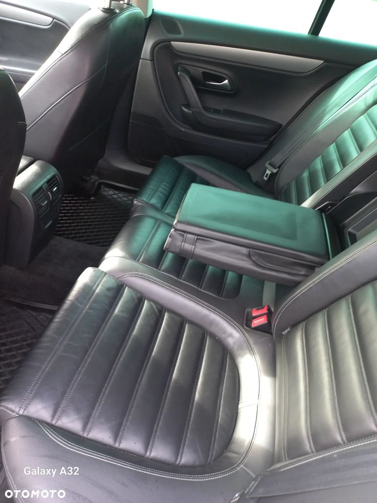 Volkswagen Passat CC - 22