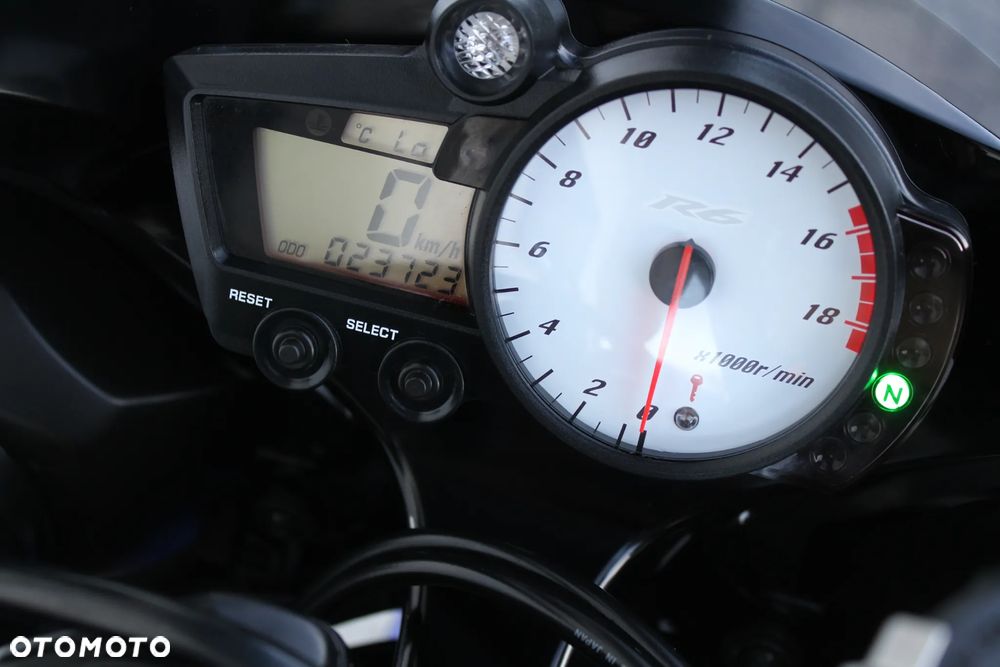 Yamaha R6 - 20
