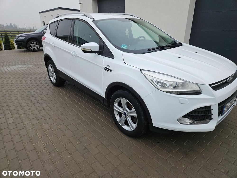 Ford Kuga 2.0 TDCi 2x4 Titanium - 9