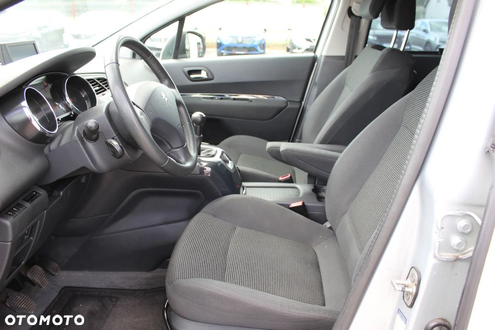 Peugeot 5008 120 VTi Premium - 22