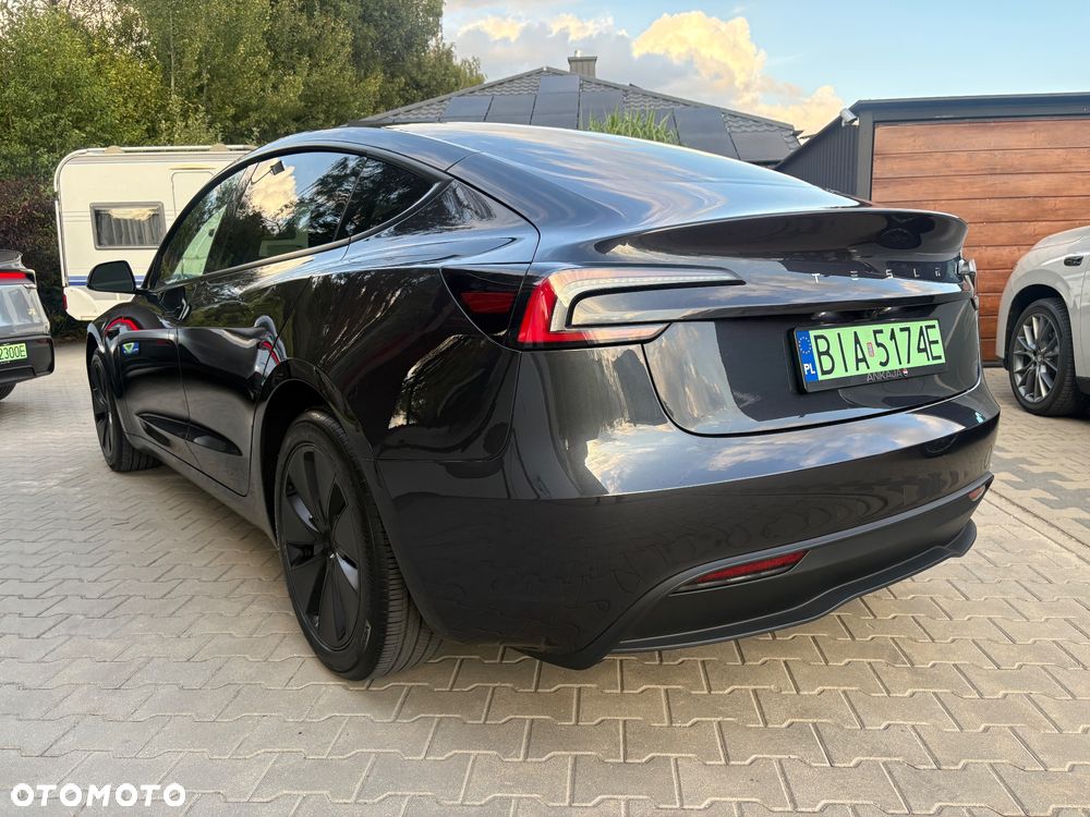 Tesla Model 3 - 23