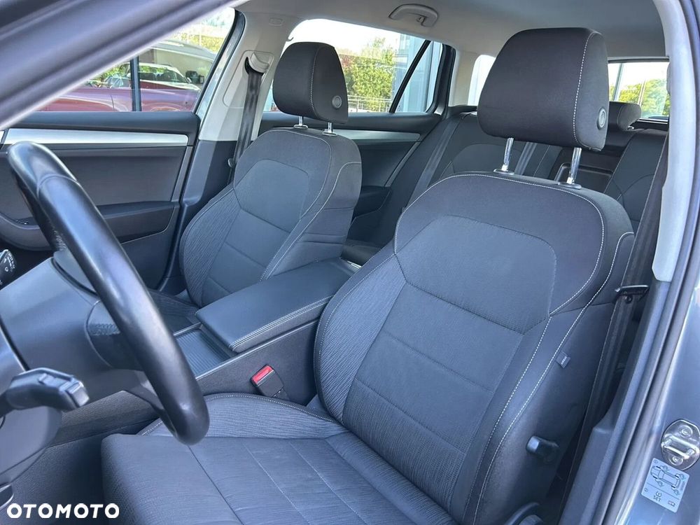 Skoda Superb 2.0 TDI Ambition DSG - 8