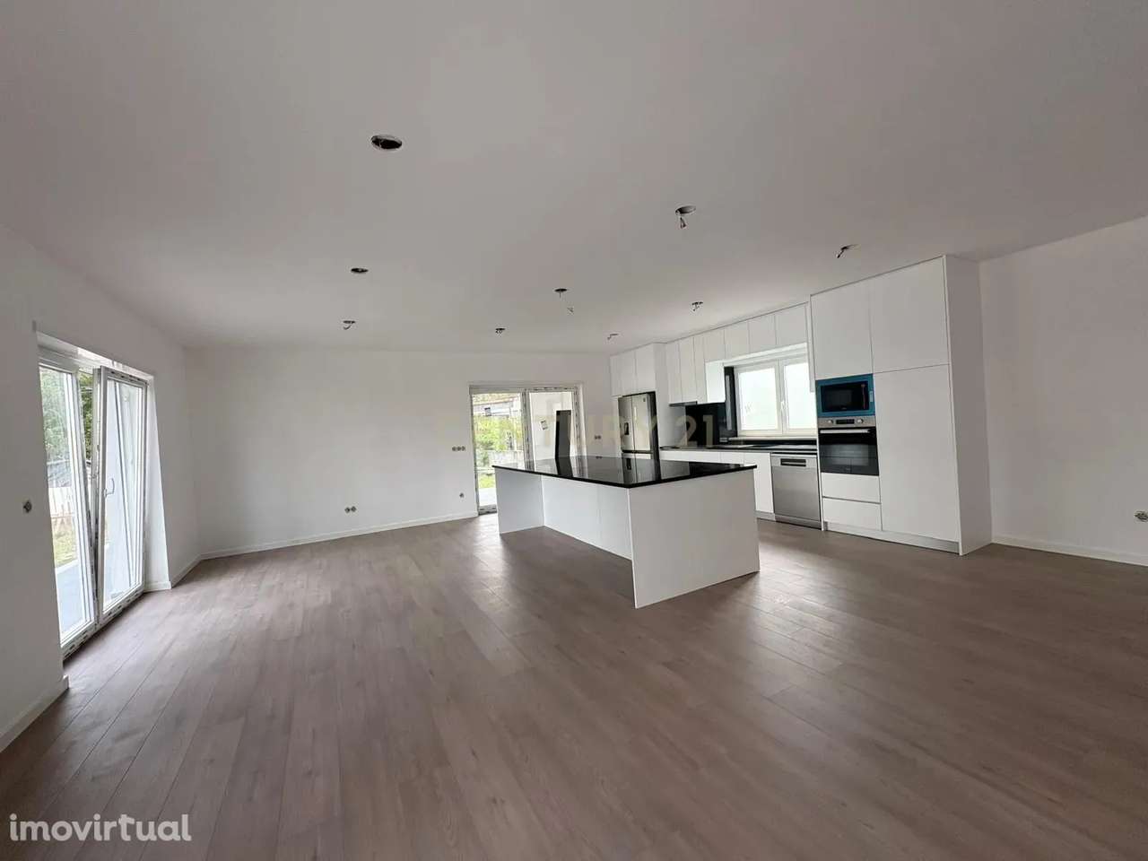 Moradia T3 Nova com acabamentos de qualidade - Grande imagem: 3/33