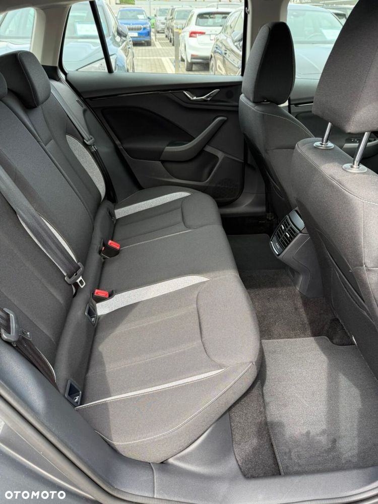 Skoda Scala 1.0 TSI Selection DSG - 25