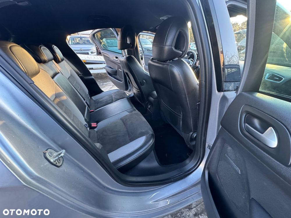 Citroën DS4 Cross 1.6 BlueHDi Be Chic S&S EAT6 - 17