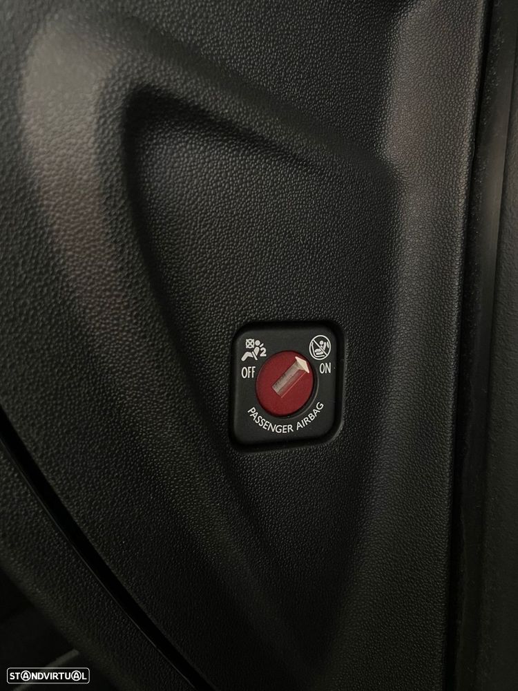 Citroën C3 1.2 PureTech Feel - 50