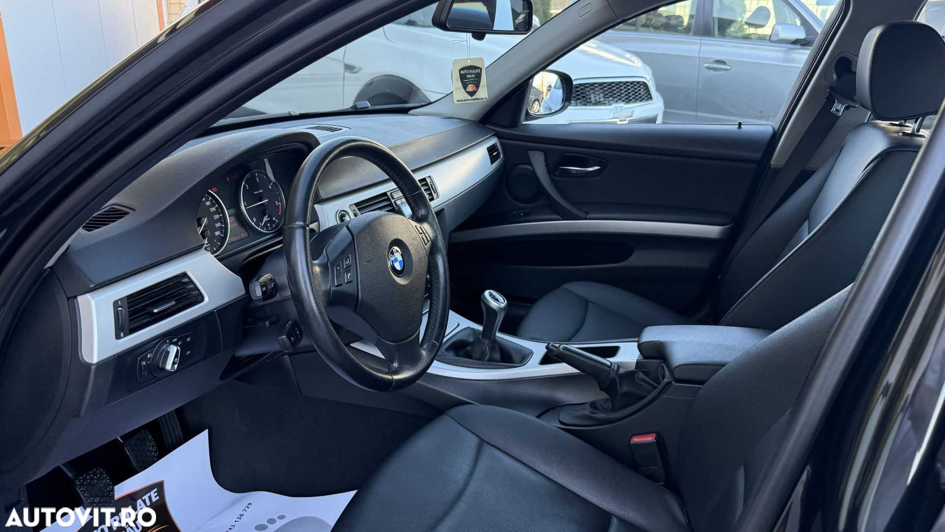 BMW Seria 3 - 12