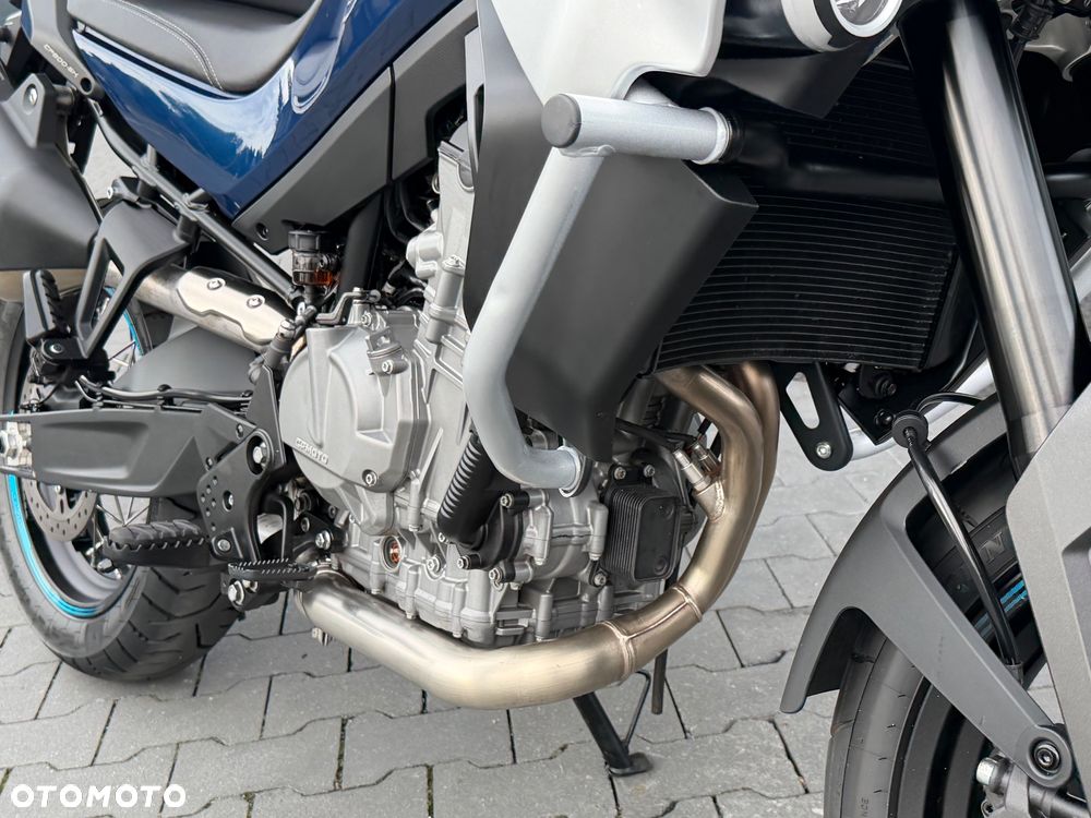 CFMoto 800MT Touring - 19