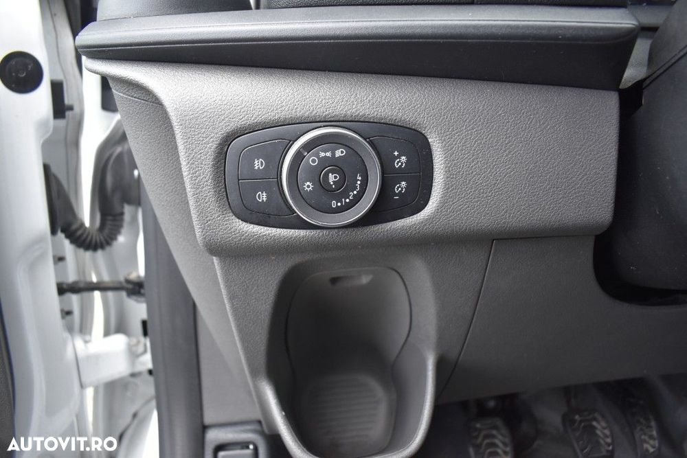 Ford Transit Custom - 34