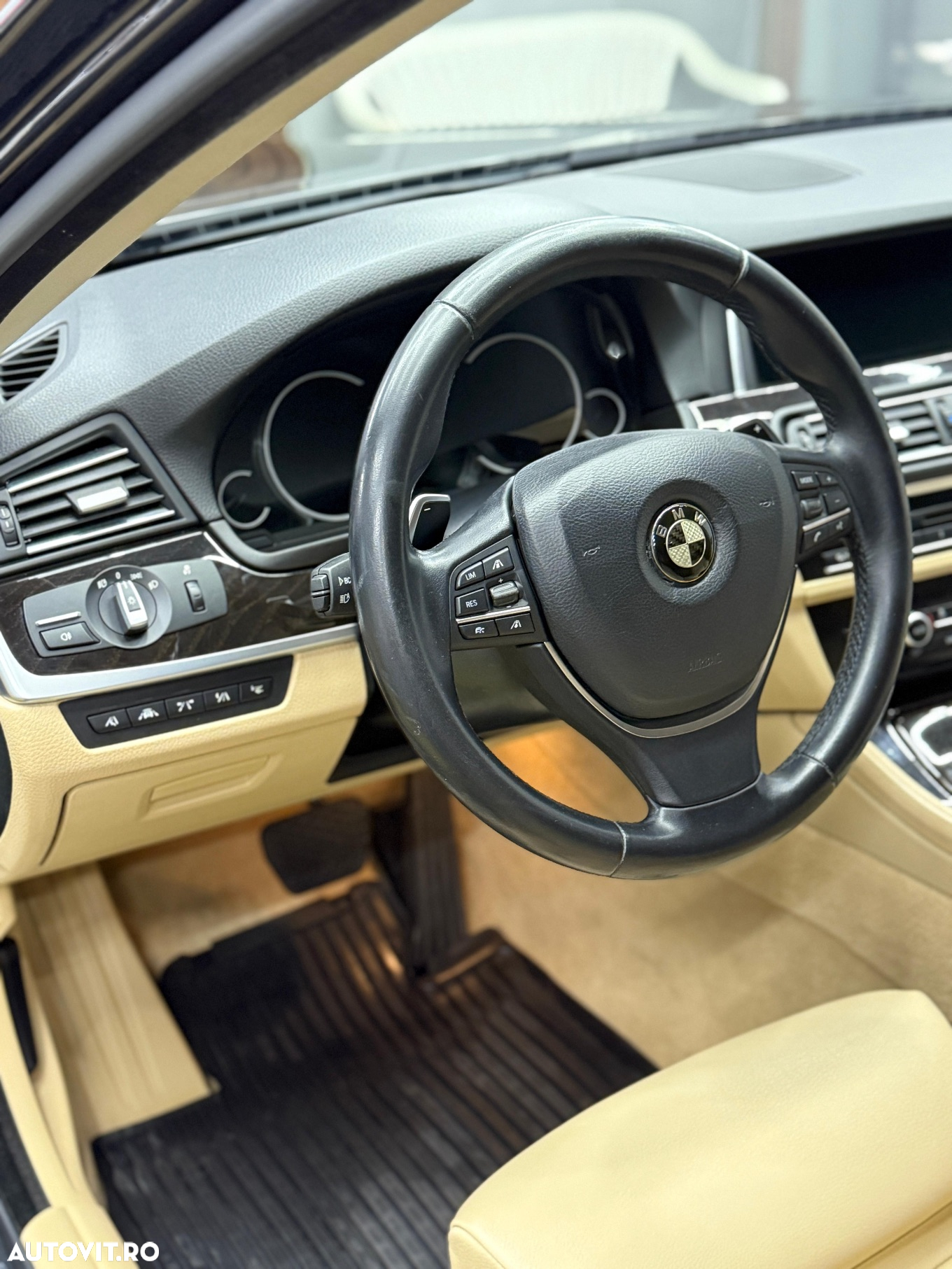 BMW Seria 5 535d xDrive - 4