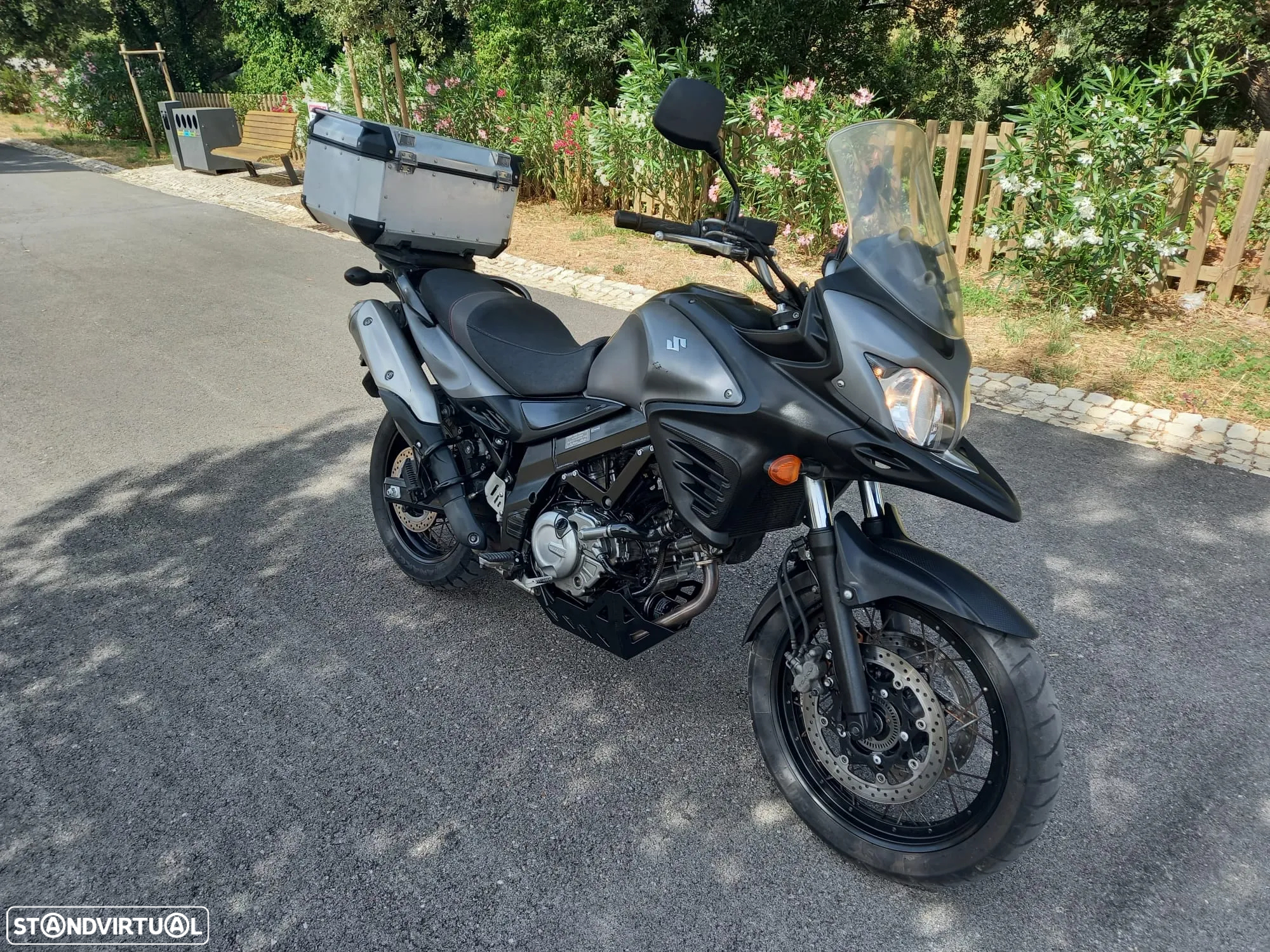 Suzuki DL 650  Possível Financiamento - 5
