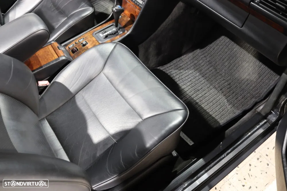 Mercedes-Benz E 220 - 18