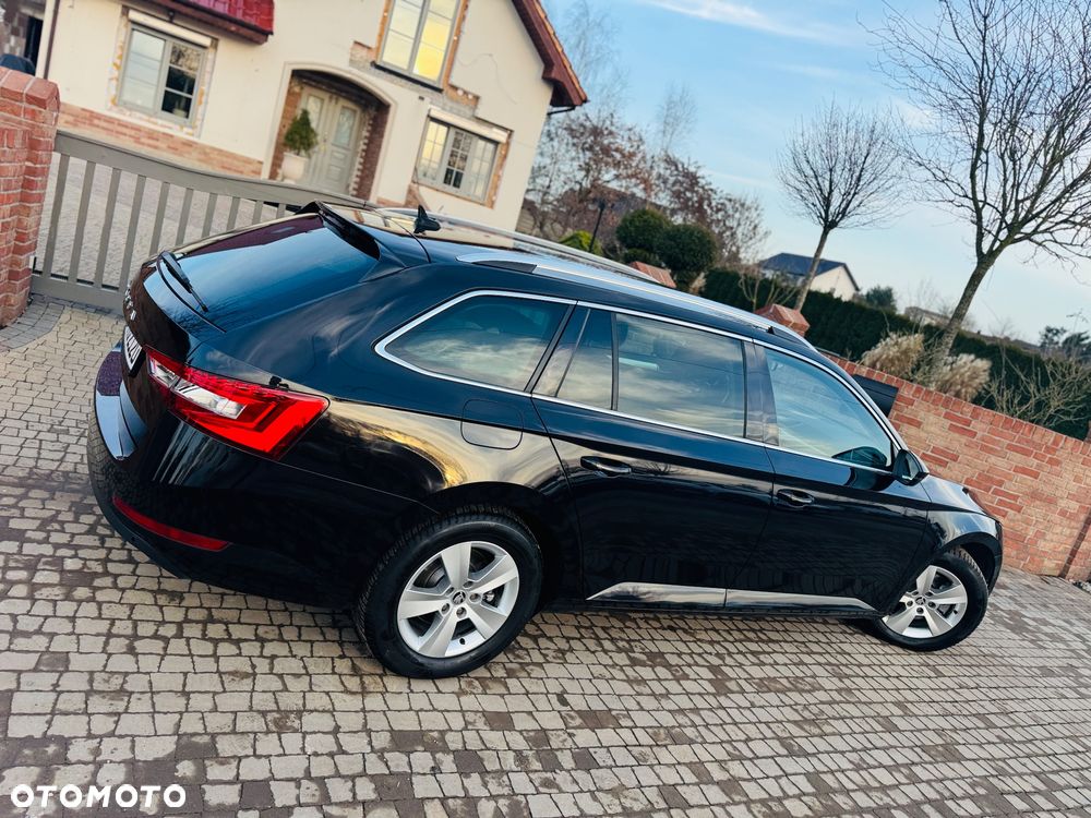 Skoda Superb 2.0 TDI DSG Active - 31